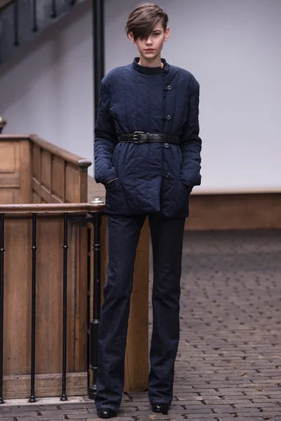 Look 8